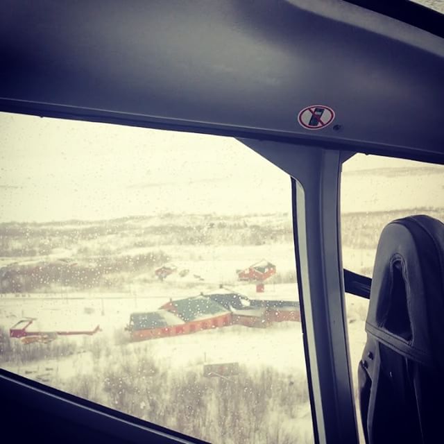 När inte SJ tar sig fram så löser Kallaxflyg transporten till Kiruna, tack arcticguides och Göran Tamert.#arcticguides #kallaxflyg #bergsresor
