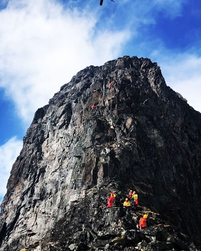 Tre bra dagar med alpinagruppen, med övning, diskutioner och fin klättring!#fjällräddningen #polisen #alpinklättring #klättring