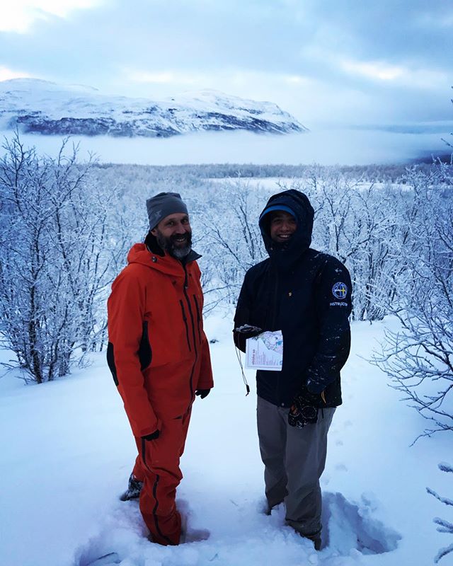 Förberedelse inför is/navigationskurs för nya bergsguider i Abisko!#svenskabergsguideorganisationen #sbo #fjällräven #abiskomountainlodge #abisko