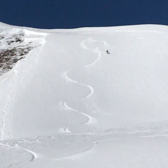 Puder och vårsnö i en perfekt blandning sammanfattar Grimetz, nu drar vi till Champoluc!#grimentz #skitour #bergsresor #elevenate #g3skis #dynafitsweden